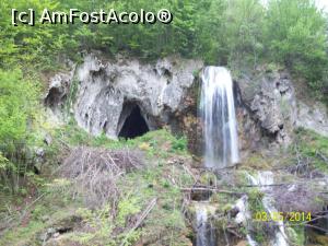 [P19] O alta cascada si o alta pestera vizibila de pe drumul inspre Anina.  » foto by DanTal74
 - 
<span class="allrVoted glyphicon glyphicon-heart hidden" id="av711945"></span>
<a class="m-l-10 hidden" id="sv711945" onclick="voting_Foto_DelVot(,711945,17936)" role="button">șterge vot <span class="glyphicon glyphicon-remove"></span></a>
<a id="v9711945" class=" c-red"  onclick="voting_Foto_SetVot(711945)" role="button"><span class="glyphicon glyphicon-heart-empty"></span> <b>LIKE</b> = Votează poza</a> <img class="hidden"  id="f711945W9" src="/imagini/loader.gif" border="0" /><span class="AjErrMes hidden" id="e711945ErM"></span>