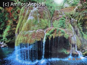 [P08] Cascada Bigãr. O “joacã” a naturii. Si poza de pe panoul de prezentare aflat langa cascada, cea datorita careia Cascada Bigar va lua locul I in top 'Opt cascada unice in lume' :)  » foto by vega06
 - 
<span class="allrVoted glyphicon glyphicon-heart hidden" id="av729988"></span>
<a class="m-l-10 hidden" id="sv729988" onclick="voting_Foto_DelVot(,729988,17936)" role="button">șterge vot <span class="glyphicon glyphicon-remove"></span></a>
<a id="v9729988" class=" c-red"  onclick="voting_Foto_SetVot(729988)" role="button"><span class="glyphicon glyphicon-heart-empty"></span> <b>LIKE</b> = Votează poza</a> <img class="hidden"  id="f729988W9" src="/imagini/loader.gif" border="0" /><span class="AjErrMes hidden" id="e729988ErM"></span>