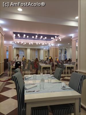 [P23] World Café la cină » foto by Green🦋
 - 
<span class="allrVoted glyphicon glyphicon-heart hidden" id="av1385471"></span>
<a class="m-l-10 hidden" id="sv1385471" onclick="voting_Foto_DelVot(,1385471,17951)" role="button">șterge vot <span class="glyphicon glyphicon-remove"></span></a>
<a id="v91385471" class=" c-red"  onclick="voting_Foto_SetVot(1385471)" role="button"><span class="glyphicon glyphicon-heart-empty"></span> <b>LIKE</b> = Votează poza</a> <img class="hidden"  id="f1385471W9" src="/imagini/loader.gif" border="0" /><span class="AjErrMes hidden" id="e1385471ErM"></span>