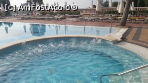 [P03] una dintre cele doua zone cu jacuzzi din exterior.  » foto by doarcristi
 - 
<span class="allrVoted glyphicon glyphicon-heart hidden" id="av885481"></span>
<a class="m-l-10 hidden" id="sv885481" onclick="voting_Foto_DelVot(,885481,17951)" role="button">șterge vot <span class="glyphicon glyphicon-remove"></span></a>
<a id="v9885481" class=" c-red"  onclick="voting_Foto_SetVot(885481)" role="button"><span class="glyphicon glyphicon-heart-empty"></span> <b>LIKE</b> = Votează poza</a> <img class="hidden"  id="f885481W9" src="/imagini/loader.gif" border="0" /><span class="AjErrMes hidden" id="e885481ErM"></span>