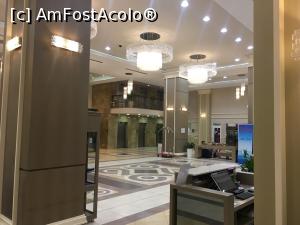 [P08] hol receptie » foto by cilie
 - 
<span class="allrVoted glyphicon glyphicon-heart hidden" id="av891597"></span>
<a class="m-l-10 hidden" id="sv891597" onclick="voting_Foto_DelVot(,891597,17951)" role="button">șterge vot <span class="glyphicon glyphicon-remove"></span></a>
<a id="v9891597" class=" c-red"  onclick="voting_Foto_SetVot(891597)" role="button"><span class="glyphicon glyphicon-heart-empty"></span> <b>LIKE</b> = Votează poza</a> <img class="hidden"  id="f891597W9" src="/imagini/loader.gif" border="0" /><span class="AjErrMes hidden" id="e891597ErM"></span>