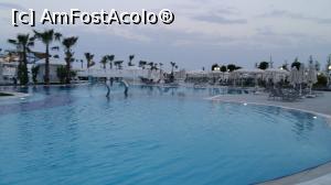 [P21] Sueno Deluxe Belek - piscina principală » foto by nicole33
 - 
<span class="allrVoted glyphicon glyphicon-heart hidden" id="av839454"></span>
<a class="m-l-10 hidden" id="sv839454" onclick="voting_Foto_DelVot(,839454,17952)" role="button">șterge vot <span class="glyphicon glyphicon-remove"></span></a>
<a id="v9839454" class=" c-red"  onclick="voting_Foto_SetVot(839454)" role="button"><span class="glyphicon glyphicon-heart-empty"></span> <b>LIKE</b> = Votează poza</a> <img class="hidden"  id="f839454W9" src="/imagini/loader.gif" border="0" /><span class="AjErrMes hidden" id="e839454ErM"></span>