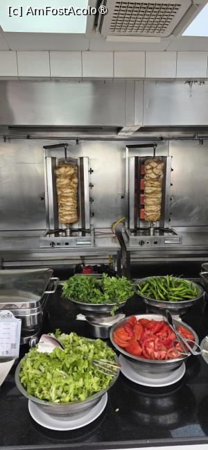 [P38] kebab la Sueno Avenue » foto by gioko
 - 
<span class="allrVoted glyphicon glyphicon-heart hidden" id="av1516408"></span>
<a class="m-l-10 hidden" id="sv1516408" onclick="voting_Foto_DelVot(,1516408,17952)" role="button">șterge vot <span class="glyphicon glyphicon-remove"></span></a>
<a id="v91516408" class=" c-red"  onclick="voting_Foto_SetVot(1516408)" role="button"><span class="glyphicon glyphicon-heart-empty"></span> <b>LIKE</b> = Votează poza</a> <img class="hidden"  id="f1516408W9" src="/imagini/loader.gif" border="0" /><span class="AjErrMes hidden" id="e1516408ErM"></span>