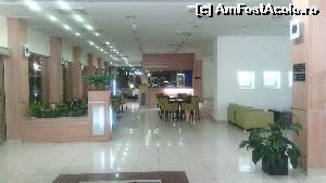 [P04] lobby » foto by georgeb
 - 
<span class="allrVoted glyphicon glyphicon-heart hidden" id="av590218"></span>
<a class="m-l-10 hidden" id="sv590218" onclick="voting_Foto_DelVot(,590218,17965)" role="button">șterge vot <span class="glyphicon glyphicon-remove"></span></a>
<a id="v9590218" class=" c-red"  onclick="voting_Foto_SetVot(590218)" role="button"><span class="glyphicon glyphicon-heart-empty"></span> <b>LIKE</b> = Votează poza</a> <img class="hidden"  id="f590218W9" src="/imagini/loader.gif" border="0" /><span class="AjErrMes hidden" id="e590218ErM"></span>