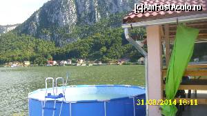 [P05] piscina şi golful » foto by georgeb
 - 
<span class="allrVoted glyphicon glyphicon-heart hidden" id="av590635"></span>
<a class="m-l-10 hidden" id="sv590635" onclick="voting_Foto_DelVot(,590635,17988)" role="button">șterge vot <span class="glyphicon glyphicon-remove"></span></a>
<a id="v9590635" class=" c-red"  onclick="voting_Foto_SetVot(590635)" role="button"><span class="glyphicon glyphicon-heart-empty"></span> <b>LIKE</b> = Votează poza</a> <img class="hidden"  id="f590635W9" src="/imagini/loader.gif" border="0" /><span class="AjErrMes hidden" id="e590635ErM"></span>