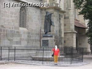[P02] langă statuia lui Honterius » foto by zlatna
 - 
<span class="allrVoted glyphicon glyphicon-heart hidden" id="av739161"></span>
<a class="m-l-10 hidden" id="sv739161" onclick="voting_Foto_DelVot(,739161,17993)" role="button">șterge vot <span class="glyphicon glyphicon-remove"></span></a>
<a id="v9739161" class=" c-red"  onclick="voting_Foto_SetVot(739161)" role="button"><span class="glyphicon glyphicon-heart-empty"></span> <b>LIKE</b> = Votează poza</a> <img class="hidden"  id="f739161W9" src="/imagini/loader.gif" border="0" /><span class="AjErrMes hidden" id="e739161ErM"></span>