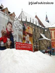 [P02] Vechi şi nou, în Piaţa Sfatului ( în fundal, Biserica Neagră ) » foto by creivean
 - 
<span class="allrVoted glyphicon glyphicon-heart hidden" id="av43295"></span>
<a class="m-l-10 hidden" id="sv43295" onclick="voting_Foto_DelVot(,43295,17993)" role="button">șterge vot <span class="glyphicon glyphicon-remove"></span></a>
<a id="v943295" class=" c-red"  onclick="voting_Foto_SetVot(43295)" role="button"><span class="glyphicon glyphicon-heart-empty"></span> <b>LIKE</b> = Votează poza</a> <img class="hidden"  id="f43295W9" src="/imagini/loader.gif" border="0" /><span class="AjErrMes hidden" id="e43295ErM"></span>