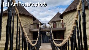 [P16] Salt Lick Safari Lodge » foto by robert
 - 
<span class="allrVoted glyphicon glyphicon-heart hidden" id="av1251962"></span>
<a class="m-l-10 hidden" id="sv1251962" onclick="voting_Foto_DelVot(,1251962,17996)" role="button">șterge vot <span class="glyphicon glyphicon-remove"></span></a>
<a id="v91251962" class=" c-red"  onclick="voting_Foto_SetVot(1251962)" role="button"><span class="glyphicon glyphicon-heart-empty"></span> <b>LIKE</b> = Votează poza</a> <img class="hidden"  id="f1251962W9" src="/imagini/loader.gif" border="0" /><span class="AjErrMes hidden" id="e1251962ErM"></span>