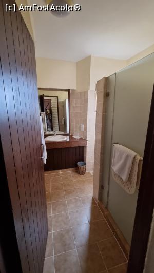 [P09] Salt Lick Safari Lodge » foto by robert
 - 
<span class="allrVoted glyphicon glyphicon-heart hidden" id="av1251955"></span>
<a class="m-l-10 hidden" id="sv1251955" onclick="voting_Foto_DelVot(,1251955,17996)" role="button">șterge vot <span class="glyphicon glyphicon-remove"></span></a>
<a id="v91251955" class=" c-red"  onclick="voting_Foto_SetVot(1251955)" role="button"><span class="glyphicon glyphicon-heart-empty"></span> <b>LIKE</b> = Votează poza</a> <img class="hidden"  id="f1251955W9" src="/imagini/loader.gif" border="0" /><span class="AjErrMes hidden" id="e1251955ErM"></span>