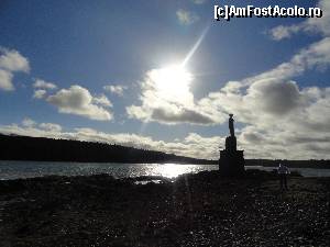 [P03] Statuia Amiralului Nelson privind spre Menai Strait » foto by zuftim
 - 
<span class="allrVoted glyphicon glyphicon-heart hidden" id="av591297"></span>
<a class="m-l-10 hidden" id="sv591297" onclick="voting_Foto_DelVot(,591297,17998)" role="button">șterge vot <span class="glyphicon glyphicon-remove"></span></a>
<a id="v9591297" class=" c-red"  onclick="voting_Foto_SetVot(591297)" role="button"><span class="glyphicon glyphicon-heart-empty"></span> <b>LIKE</b> = Votează poza</a> <img class="hidden"  id="f591297W9" src="/imagini/loader.gif" border="0" /><span class="AjErrMes hidden" id="e591297ErM"></span>