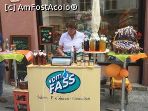 [P29] Marillenfest - Krems, 2018 » foto by mishu
 - 
<span class="allrVoted glyphicon glyphicon-heart hidden" id="av986116"></span>
<a class="m-l-10 hidden" id="sv986116" onclick="voting_Foto_DelVot(,986116,18005)" role="button">șterge vot <span class="glyphicon glyphicon-remove"></span></a>
<a id="v9986116" class=" c-red"  onclick="voting_Foto_SetVot(986116)" role="button"><span class="glyphicon glyphicon-heart-empty"></span> <b>LIKE</b> = Votează poza</a> <img class="hidden"  id="f986116W9" src="/imagini/loader.gif" border="0" /><span class="AjErrMes hidden" id="e986116ErM"></span>