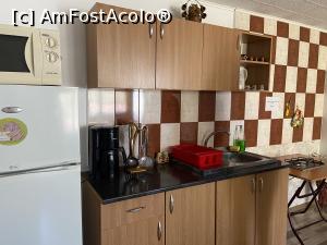 [P13] Casa Sânziana - bucătăria utilată pusă la dispoziţia turiştilor » foto by nicole33
 - 
<span class="allrVoted glyphicon glyphicon-heart hidden" id="av1329166"></span>
<a class="m-l-10 hidden" id="sv1329166" onclick="voting_Foto_DelVot(,1329166,18022)" role="button">șterge vot <span class="glyphicon glyphicon-remove"></span></a>
<a id="v91329166" class=" c-red"  onclick="voting_Foto_SetVot(1329166)" role="button"><span class="glyphicon glyphicon-heart-empty"></span> <b>LIKE</b> = Votează poza</a> <img class="hidden"  id="f1329166W9" src="/imagini/loader.gif" border="0" /><span class="AjErrMes hidden" id="e1329166ErM"></span>