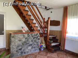 [P05] Casa Sânziana - recepţia şi scara de acces » foto by nicole33
 - 
<span class="allrVoted glyphicon glyphicon-heart hidden" id="av1329158"></span>
<a class="m-l-10 hidden" id="sv1329158" onclick="voting_Foto_DelVot(,1329158,18022)" role="button">șterge vot <span class="glyphicon glyphicon-remove"></span></a>
<a id="v91329158" class=" c-red"  onclick="voting_Foto_SetVot(1329158)" role="button"><span class="glyphicon glyphicon-heart-empty"></span> <b>LIKE</b> = Votează poza</a> <img class="hidden"  id="f1329158W9" src="/imagini/loader.gif" border="0" /><span class="AjErrMes hidden" id="e1329158ErM"></span>