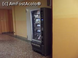 [P46] Automat de apă, sucuri, cafea pe holuri » foto by irinad
 - 
<span class="allrVoted glyphicon glyphicon-heart hidden" id="av839967"></span>
<a class="m-l-10 hidden" id="sv839967" onclick="voting_Foto_DelVot(,839967,18048)" role="button">șterge vot <span class="glyphicon glyphicon-remove"></span></a>
<a id="v9839967" class=" c-red"  onclick="voting_Foto_SetVot(839967)" role="button"><span class="glyphicon glyphicon-heart-empty"></span> <b>LIKE</b> = Votează poza</a> <img class="hidden"  id="f839967W9" src="/imagini/loader.gif" border="0" /><span class="AjErrMes hidden" id="e839967ErM"></span>