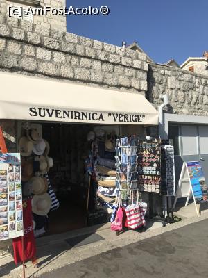 [P18] Un magazin din Perast » foto by krisstinna
 - 
<span class="allrVoted glyphicon glyphicon-heart hidden" id="av1103496"></span>
<a class="m-l-10 hidden" id="sv1103496" onclick="voting_Foto_DelVot(,1103496,18064)" role="button">șterge vot <span class="glyphicon glyphicon-remove"></span></a>
<a id="v91103496" class=" c-red"  onclick="voting_Foto_SetVot(1103496)" role="button"><span class="glyphicon glyphicon-heart-empty"></span> <b>LIKE</b> = Votează poza</a> <img class="hidden"  id="f1103496W9" src="/imagini/loader.gif" border="0" /><span class="AjErrMes hidden" id="e1103496ErM"></span>