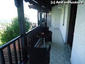 [P20] un balcon serios!  » foto by marocanu21
 - 
<span class="allrVoted glyphicon glyphicon-heart hidden" id="av594576"></span>
<a class="m-l-10 hidden" id="sv594576" onclick="voting_Foto_DelVot(,594576,18070)" role="button">șterge vot <span class="glyphicon glyphicon-remove"></span></a>
<a id="v9594576" class=" c-red"  onclick="voting_Foto_SetVot(594576)" role="button"><span class="glyphicon glyphicon-heart-empty"></span> <b>LIKE</b> = Votează poza</a> <img class="hidden"  id="f594576W9" src="/imagini/loader.gif" border="0" /><span class="AjErrMes hidden" id="e594576ErM"></span>