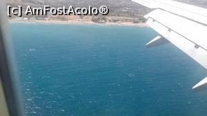 [P01] Marea văzută din avion la aterizare pe aeroportul din Heraklion » foto by anida01
 - 
<span class="allrVoted glyphicon glyphicon-heart hidden" id="av886590"></span>
<a class="m-l-10 hidden" id="sv886590" onclick="voting_Foto_DelVot(,886590,18072)" role="button">șterge vot <span class="glyphicon glyphicon-remove"></span></a>
<a id="v9886590" class=" c-red"  onclick="voting_Foto_SetVot(886590)" role="button"><span class="glyphicon glyphicon-heart-empty"></span> <b>LIKE</b> = Votează poza</a> <img class="hidden"  id="f886590W9" src="/imagini/loader.gif" border="0" /><span class="AjErrMes hidden" id="e886590ErM"></span>