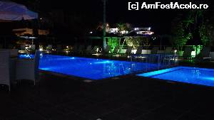 [P03] Piscina, frumos luminata noaptea » foto by Andox
 - 
<span class="allrVoted glyphicon glyphicon-heart hidden" id="av624114"></span>
<a class="m-l-10 hidden" id="sv624114" onclick="voting_Foto_DelVot(,624114,18072)" role="button">șterge vot <span class="glyphicon glyphicon-remove"></span></a>
<a id="v9624114" class=" c-red"  onclick="voting_Foto_SetVot(624114)" role="button"><span class="glyphicon glyphicon-heart-empty"></span> <b>LIKE</b> = Votează poza</a> <img class="hidden"  id="f624114W9" src="/imagini/loader.gif" border="0" /><span class="AjErrMes hidden" id="e624114ErM"></span>