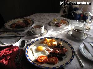 [P15] Full English Breakfast si ceai cu lapte.  » foto by Cucu Bau
 - 
<span class="allrVoted glyphicon glyphicon-heart hidden" id="av595413"></span>
<a class="m-l-10 hidden" id="sv595413" onclick="voting_Foto_DelVot(,595413,18078)" role="button">șterge vot <span class="glyphicon glyphicon-remove"></span></a>
<a id="v9595413" class=" c-red"  onclick="voting_Foto_SetVot(595413)" role="button"><span class="glyphicon glyphicon-heart-empty"></span> <b>LIKE</b> = Votează poza</a> <img class="hidden"  id="f595413W9" src="/imagini/loader.gif" border="0" /><span class="AjErrMes hidden" id="e595413ErM"></span>