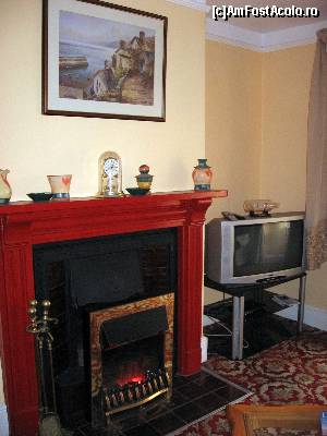 [P09] Semineul si TV-ul din salon.  » foto by Cucu Bau
 - 
<span class="allrVoted glyphicon glyphicon-heart hidden" id="av595405"></span>
<a class="m-l-10 hidden" id="sv595405" onclick="voting_Foto_DelVot(,595405,18078)" role="button">șterge vot <span class="glyphicon glyphicon-remove"></span></a>
<a id="v9595405" class=" c-red"  onclick="voting_Foto_SetVot(595405)" role="button"><span class="glyphicon glyphicon-heart-empty"></span> <b>LIKE</b> = Votează poza</a> <img class="hidden"  id="f595405W9" src="/imagini/loader.gif" border="0" /><span class="AjErrMes hidden" id="e595405ErM"></span>