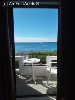 [P25] Xenios Dolphin Beach Hotel - vedere din balcon » foto by silvia71
 - 
<span class="allrVoted glyphicon glyphicon-heart hidden" id="av795091"></span>
<a class="m-l-10 hidden" id="sv795091" onclick="voting_Foto_DelVot(,795091,18108)" role="button">șterge vot <span class="glyphicon glyphicon-remove"></span></a>
<a id="v9795091" class=" c-red"  onclick="voting_Foto_SetVot(795091)" role="button"><span class="glyphicon glyphicon-heart-empty"></span> <b>LIKE</b> = Votează poza</a> <img class="hidden"  id="f795091W9" src="/imagini/loader.gif" border="0" /><span class="AjErrMes hidden" id="e795091ErM"></span>