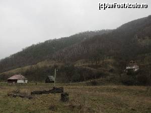 [P18] Valea lotrioarei » foto by Testosu'
 - 
<span class="allrVoted glyphicon glyphicon-heart hidden" id="av597693"></span>
<a class="m-l-10 hidden" id="sv597693" onclick="voting_Foto_DelVot(,597693,18115)" role="button">șterge vot <span class="glyphicon glyphicon-remove"></span></a>
<a id="v9597693" class=" c-red"  onclick="voting_Foto_SetVot(597693)" role="button"><span class="glyphicon glyphicon-heart-empty"></span> <b>LIKE</b> = Votează poza</a> <img class="hidden"  id="f597693W9" src="/imagini/loader.gif" border="0" /><span class="AjErrMes hidden" id="e597693ErM"></span>