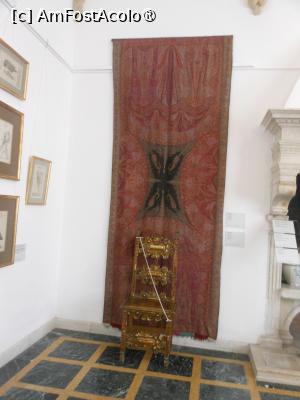 [P54] Palatul Brâncovenesc de la Mogoșoaia - În muzeu. » foto by iulianic
 - 
<span class="allrVoted glyphicon glyphicon-heart hidden" id="av1420743"></span>
<a class="m-l-10 hidden" id="sv1420743" onclick="voting_Foto_DelVot(,1420743,18120)" role="button">șterge vot <span class="glyphicon glyphicon-remove"></span></a>
<a id="v91420743" class=" c-red"  onclick="voting_Foto_SetVot(1420743)" role="button"><span class="glyphicon glyphicon-heart-empty"></span> <b>LIKE</b> = Votează poza</a> <img class="hidden"  id="f1420743W9" src="/imagini/loader.gif" border="0" /><span class="AjErrMes hidden" id="e1420743ErM"></span>