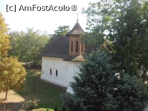[P06] Palatul Brâncovenesc de la Mogoșoaia - Biserica văzută din Turnul porții. » foto by iulianic
 - 
<span class="allrVoted glyphicon glyphicon-heart hidden" id="av1420695"></span>
<a class="m-l-10 hidden" id="sv1420695" onclick="voting_Foto_DelVot(,1420695,18120)" role="button">șterge vot <span class="glyphicon glyphicon-remove"></span></a>
<a id="v91420695" class=" c-red"  onclick="voting_Foto_SetVot(1420695)" role="button"><span class="glyphicon glyphicon-heart-empty"></span> <b>LIKE</b> = Votează poza</a> <img class="hidden"  id="f1420695W9" src="/imagini/loader.gif" border="0" /><span class="AjErrMes hidden" id="e1420695ErM"></span>