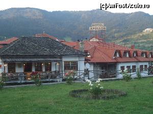 [P22] hotel Apollon văzut din parcul central » foto by marocanu21
 - 
<span class="allrVoted glyphicon glyphicon-heart hidden" id="av598360"></span>
<a class="m-l-10 hidden" id="sv598360" onclick="voting_Foto_DelVot(,598360,18122)" role="button">șterge vot <span class="glyphicon glyphicon-remove"></span></a>
<a id="v9598360" class=" c-red"  onclick="voting_Foto_SetVot(598360)" role="button"><span class="glyphicon glyphicon-heart-empty"></span> <b>LIKE</b> = Votează poza</a> <img class="hidden"  id="f598360W9" src="/imagini/loader.gif" border="0" /><span class="AjErrMes hidden" id="e598360ErM"></span>