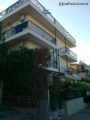 [P05] Iată-l... Hotel Hanioti, 2* » foto by Lyssys
 - 
<span class="allrVoted glyphicon glyphicon-heart hidden" id="av599272"></span>
<a class="m-l-10 hidden" id="sv599272" onclick="voting_Foto_DelVot(,599272,18139)" role="button">șterge vot <span class="glyphicon glyphicon-remove"></span></a>
<a id="v9599272" class=" c-red"  onclick="voting_Foto_SetVot(599272)" role="button"><span class="glyphicon glyphicon-heart-empty"></span> <b>LIKE</b> = Votează poza</a> <img class="hidden"  id="f599272W9" src="/imagini/loader.gif" border="0" /><span class="AjErrMes hidden" id="e599272ErM"></span>
