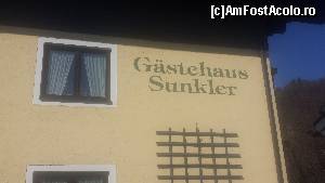 [P01] Asa esti intampinat la intrarea in localitate. Este prima cladire pe dreapta.  » foto by iulian68
 - 
<span class="allrVoted glyphicon glyphicon-heart hidden" id="av606909"></span>
<a class="m-l-10 hidden" id="sv606909" onclick="voting_Foto_DelVot(,606909,18210)" role="button">șterge vot <span class="glyphicon glyphicon-remove"></span></a>
<a id="v9606909" class=" c-red"  onclick="voting_Foto_SetVot(606909)" role="button"><span class="glyphicon glyphicon-heart-empty"></span> <b>LIKE</b> = Votează poza</a> <img class="hidden"  id="f606909W9" src="/imagini/loader.gif" border="0" /><span class="AjErrMes hidden" id="e606909ErM"></span>