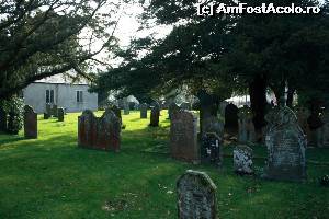 [P26] Cimitirul St. Oswald Church.  » foto by ariciu*
 - 
<span class="allrVoted glyphicon glyphicon-heart hidden" id="av607350"></span>
<a class="m-l-10 hidden" id="sv607350" onclick="voting_Foto_DelVot(,607350,18212)" role="button">șterge vot <span class="glyphicon glyphicon-remove"></span></a>
<a id="v9607350" class=" c-red"  onclick="voting_Foto_SetVot(607350)" role="button"><span class="glyphicon glyphicon-heart-empty"></span> <b>LIKE</b> = Votează poza</a> <img class="hidden"  id="f607350W9" src="/imagini/loader.gif" border="0" /><span class="AjErrMes hidden" id="e607350ErM"></span>