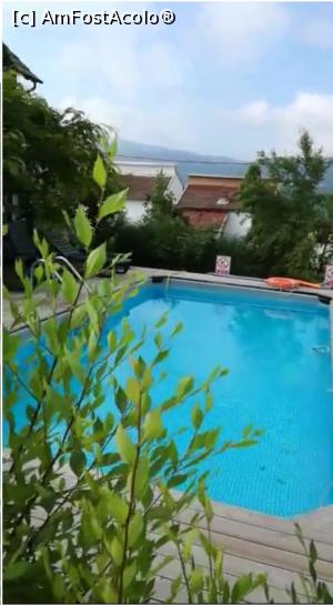 [P02] Relaxare la piscina » foto by Manuela ema
 - 
<span class="allrVoted glyphicon glyphicon-heart hidden" id="av1080140"></span>
<a class="m-l-10 hidden" id="sv1080140" onclick="voting_Foto_DelVot(,1080140,18216)" role="button">șterge vot <span class="glyphicon glyphicon-remove"></span></a>
<a id="v91080140" class=" c-red"  onclick="voting_Foto_SetVot(1080140)" role="button"><span class="glyphicon glyphicon-heart-empty"></span> <b>LIKE</b> = Votează poza</a> <img class="hidden"  id="f1080140W9" src="/imagini/loader.gif" border="0" /><span class="AjErrMes hidden" id="e1080140ErM"></span>