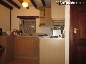 [P11] Ellarbeck Cottage - bucătăria.  » foto by ariciu*
 - 
<span class="allrVoted glyphicon glyphicon-heart hidden" id="av607582"></span>
<a class="m-l-10 hidden" id="sv607582" onclick="voting_Foto_DelVot(,607582,18223)" role="button">șterge vot <span class="glyphicon glyphicon-remove"></span></a>
<a id="v9607582" class=" c-red"  onclick="voting_Foto_SetVot(607582)" role="button"><span class="glyphicon glyphicon-heart-empty"></span> <b>LIKE</b> = Votează poza</a> <img class="hidden"  id="f607582W9" src="/imagini/loader.gif" border="0" /><span class="AjErrMes hidden" id="e607582ErM"></span>