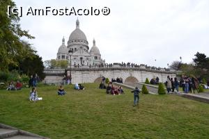 [P27] La picnic in fata bazilicii pe iarba » foto by AZE
 - 
<span class="allrVoted glyphicon glyphicon-heart hidden" id="av886646"></span>
<a class="m-l-10 hidden" id="sv886646" onclick="voting_Foto_DelVot(,886646,18225)" role="button">șterge vot <span class="glyphicon glyphicon-remove"></span></a>
<a id="v9886646" class=" c-red"  onclick="voting_Foto_SetVot(886646)" role="button"><span class="glyphicon glyphicon-heart-empty"></span> <b>LIKE</b> = Votează poza</a> <img class="hidden"  id="f886646W9" src="/imagini/loader.gif" border="0" /><span class="AjErrMes hidden" id="e886646ErM"></span>