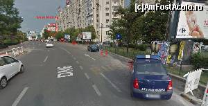 [P01] Autocarul va pleca din zona sagetilor rosii mici. Sageata mare indica iesirea de la statia de Metrou.  » foto by expertu
 - 
<span class="allrVoted glyphicon glyphicon-heart hidden" id="av657070"></span>
<a class="m-l-10 hidden" id="sv657070" onclick="voting_Foto_DelVot(,657070,18234)" role="button">șterge vot <span class="glyphicon glyphicon-remove"></span></a>
<a id="v9657070" class=" c-red"  onclick="voting_Foto_SetVot(657070)" role="button"><span class="glyphicon glyphicon-heart-empty"></span> <b>LIKE</b> = Votează poza</a> <img class="hidden"  id="f657070W9" src="/imagini/loader.gif" border="0" /><span class="AjErrMes hidden" id="e657070ErM"></span>