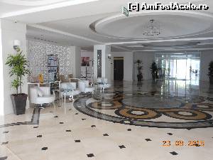 [P02] Întâlnirea AFA - bis 2015 - Macedonia, Izgrev Hotel Spa & Aquapark Struga, lobby şi punctul de informare turistică.  » foto by iulianic
 - 
<span class="allrVoted glyphicon glyphicon-heart hidden" id="av662022"></span>
<a class="m-l-10 hidden" id="sv662022" onclick="voting_Foto_DelVot(,662022,18234)" role="button">șterge vot <span class="glyphicon glyphicon-remove"></span></a>
<a id="v9662022" class=" c-red"  onclick="voting_Foto_SetVot(662022)" role="button"><span class="glyphicon glyphicon-heart-empty"></span> <b>LIKE</b> = Votează poza</a> <img class="hidden"  id="f662022W9" src="/imagini/loader.gif" border="0" /><span class="AjErrMes hidden" id="e662022ErM"></span>