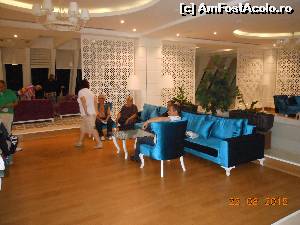 [P05] Întâlnirea AFA - bis 2015 - Macedonia. În aşteptarea momentului primei întruniri din lobby.  » foto by iulianic
 - 
<span class="allrVoted glyphicon glyphicon-heart hidden" id="av662025"></span>
<a class="m-l-10 hidden" id="sv662025" onclick="voting_Foto_DelVot(,662025,18234)" role="button">șterge vot <span class="glyphicon glyphicon-remove"></span></a>
<a id="v9662025" class=" c-red"  onclick="voting_Foto_SetVot(662025)" role="button"><span class="glyphicon glyphicon-heart-empty"></span> <b>LIKE</b> = Votează poza</a> <img class="hidden"  id="f662025W9" src="/imagini/loader.gif" border="0" /><span class="AjErrMes hidden" id="e662025ErM"></span>