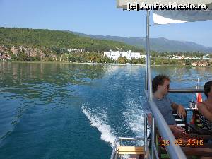 [P09] Întâlnirea AFA - bis 2015 - Macedonia. Cu vaporaşul către Mănăstirea Naum. În plan îndepărtat, Izgrev Hotel Spa & Aquapark Struga.  » foto by iulianic
 - 
<span class="allrVoted glyphicon glyphicon-heart hidden" id="av662030"></span>
<a class="m-l-10 hidden" id="sv662030" onclick="voting_Foto_DelVot(,662030,18234)" role="button">șterge vot <span class="glyphicon glyphicon-remove"></span></a>
<a id="v9662030" class=" c-red"  onclick="voting_Foto_SetVot(662030)" role="button"><span class="glyphicon glyphicon-heart-empty"></span> <b>LIKE</b> = Votează poza</a> <img class="hidden"  id="f662030W9" src="/imagini/loader.gif" border="0" /><span class="AjErrMes hidden" id="e662030ErM"></span>