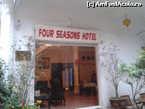 [P01] intrarea in hotel » foto by andreea72
 - 
<span class="allrVoted glyphicon glyphicon-heart hidden" id="av608811"></span>
<a class="m-l-10 hidden" id="sv608811" onclick="voting_Foto_DelVot(,608811,18245)" role="button">șterge vot <span class="glyphicon glyphicon-remove"></span></a>
<a id="v9608811" class=" c-red"  onclick="voting_Foto_SetVot(608811)" role="button"><span class="glyphicon glyphicon-heart-empty"></span> <b>LIKE</b> = Votează poza</a> <img class="hidden"  id="f608811W9" src="/imagini/loader.gif" border="0" /><span class="AjErrMes hidden" id="e608811ErM"></span>