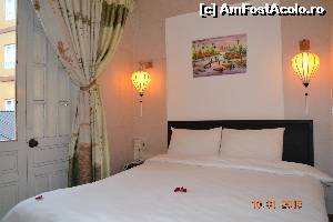 [P04] camera draguta, cu veioze lampioane si patul mare, cu saltea tare-usa si geamul de la balcon putin cam vechi » foto by andreea72
 - 
<span class="allrVoted glyphicon glyphicon-heart hidden" id="av608814"></span>
<a class="m-l-10 hidden" id="sv608814" onclick="voting_Foto_DelVot(,608814,18245)" role="button">șterge vot <span class="glyphicon glyphicon-remove"></span></a>
<a id="v9608814" class=" c-red"  onclick="voting_Foto_SetVot(608814)" role="button"><span class="glyphicon glyphicon-heart-empty"></span> <b>LIKE</b> = Votează poza</a> <img class="hidden"  id="f608814W9" src="/imagini/loader.gif" border="0" /><span class="AjErrMes hidden" id="e608814ErM"></span>