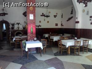 [P02] Restaurantul » foto by dorobantu
 - 
<span class="allrVoted glyphicon glyphicon-heart hidden" id="av743123"></span>
<a class="m-l-10 hidden" id="sv743123" onclick="voting_Foto_DelVot(,743123,18252)" role="button">șterge vot <span class="glyphicon glyphicon-remove"></span></a>
<a id="v9743123" class=" c-red"  onclick="voting_Foto_SetVot(743123)" role="button"><span class="glyphicon glyphicon-heart-empty"></span> <b>LIKE</b> = Votează poza</a> <img class="hidden"  id="f743123W9" src="/imagini/loader.gif" border="0" /><span class="AjErrMes hidden" id="e743123ErM"></span>