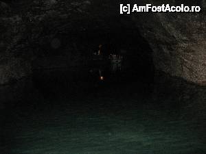 [P08] Barca asteptand turistii pentru a-i plimba pe lac » foto by little_john
 - 
<span class="allrVoted glyphicon glyphicon-heart hidden" id="av411544"></span>
<a class="m-l-10 hidden" id="sv411544" onclick="voting_Foto_DelVot(,411544,18334)" role="button">șterge vot <span class="glyphicon glyphicon-remove"></span></a>
<a id="v9411544" class=" c-red"  onclick="voting_Foto_SetVot(411544)" role="button"><span class="glyphicon glyphicon-heart-empty"></span> <b>LIKE</b> = Votează poza</a> <img class="hidden"  id="f411544W9" src="/imagini/loader.gif" border="0" /><span class="AjErrMes hidden" id="e411544ErM"></span>