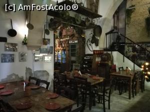 [P16] ”La fierar”; tot prima încăpere; a se remarca în plan îndepărtat cabina telefonică » foto by crismis
 - 
<span class="allrVoted glyphicon glyphicon-heart hidden" id="av829926"></span>
<a class="m-l-10 hidden" id="sv829926" onclick="voting_Foto_DelVot(,829926,18341)" role="button">șterge vot <span class="glyphicon glyphicon-remove"></span></a>
<a id="v9829926" class=" c-red"  onclick="voting_Foto_SetVot(829926)" role="button"><span class="glyphicon glyphicon-heart-empty"></span> <b>LIKE</b> = Votează poza</a> <img class="hidden"  id="f829926W9" src="/imagini/loader.gif" border="0" /><span class="AjErrMes hidden" id="e829926ErM"></span>