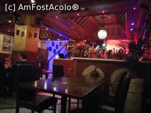 [P40] Restaurantul Maqam Al-Sultan; interior » foto by crismis
 - 
<span class="allrVoted glyphicon glyphicon-heart hidden" id="av829950"></span>
<a class="m-l-10 hidden" id="sv829950" onclick="voting_Foto_DelVot(,829950,18341)" role="button">șterge vot <span class="glyphicon glyphicon-remove"></span></a>
<a id="v9829950" class=" c-red"  onclick="voting_Foto_SetVot(829950)" role="button"><span class="glyphicon glyphicon-heart-empty"></span> <b>LIKE</b> = Votează poza</a> <img class="hidden"  id="f829950W9" src="/imagini/loader.gif" border="0" /><span class="AjErrMes hidden" id="e829950ErM"></span>