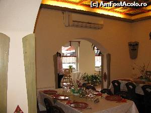 [P10] Incinta a restaurantului 'Telegdy', situat in scurtul drum spre mina.  » foto by PPP974273
 - 
<span class="allrVoted glyphicon glyphicon-heart hidden" id="av613340"></span>
<a class="m-l-10 hidden" id="sv613340" onclick="voting_Foto_DelVot(,613340,18347)" role="button">șterge vot <span class="glyphicon glyphicon-remove"></span></a>
<a id="v9613340" class=" c-red"  onclick="voting_Foto_SetVot(613340)" role="button"><span class="glyphicon glyphicon-heart-empty"></span> <b>LIKE</b> = Votează poza</a> <img class="hidden"  id="f613340W9" src="/imagini/loader.gif" border="0" /><span class="AjErrMes hidden" id="e613340ErM"></span>