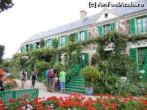 [P30] Casa lui Claude Monet » foto by joana_ro
 - 
<span class="allrVoted glyphicon glyphicon-heart hidden" id="av613509"></span>
<a class="m-l-10 hidden" id="sv613509" onclick="voting_Foto_DelVot(,613509,18350)" role="button">șterge vot <span class="glyphicon glyphicon-remove"></span></a>
<a id="v9613509" class=" c-red"  onclick="voting_Foto_SetVot(613509)" role="button"><span class="glyphicon glyphicon-heart-empty"></span> <b>LIKE</b> = Votează poza</a> <img class="hidden"  id="f613509W9" src="/imagini/loader.gif" border="0" /><span class="AjErrMes hidden" id="e613509ErM"></span>