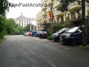 [P23] Intrarea in hotel.  » foto by Florin 78
 - 
<span class="allrVoted glyphicon glyphicon-heart hidden" id="av860988"></span>
<a class="m-l-10 hidden" id="sv860988" onclick="voting_Foto_DelVot(,860988,18359)" role="button">șterge vot <span class="glyphicon glyphicon-remove"></span></a>
<a id="v9860988" class=" c-red"  onclick="voting_Foto_SetVot(860988)" role="button"><span class="glyphicon glyphicon-heart-empty"></span> <b>LIKE</b> = Votează poza</a> <img class="hidden"  id="f860988W9" src="/imagini/loader.gif" border="0" /><span class="AjErrMes hidden" id="e860988ErM"></span>