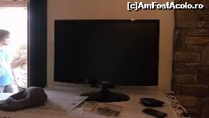 [P04] Tv-ul mergea foarte bine. Ca... televizorul că noi migram pe balcon!  » foto by johnnyredlabel †
 - 
<span class="allrVoted glyphicon glyphicon-heart hidden" id="av615277"></span>
<a class="m-l-10 hidden" id="sv615277" onclick="voting_Foto_DelVot(,615277,18375)" role="button">șterge vot <span class="glyphicon glyphicon-remove"></span></a>
<a id="v9615277" class=" c-red"  onclick="voting_Foto_SetVot(615277)" role="button"><span class="glyphicon glyphicon-heart-empty"></span> <b>LIKE</b> = Votează poza</a> <img class="hidden"  id="f615277W9" src="/imagini/loader.gif" border="0" /><span class="AjErrMes hidden" id="e615277ErM"></span>