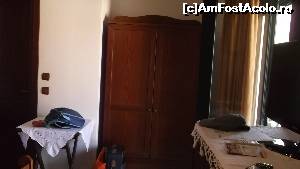 [P06] Un dulap/șifonier, în stînga e ușa de la baie, pe dreapta este ieșirea spre balcon » foto by johnnyredlabel †
 - 
<span class="allrVoted glyphicon glyphicon-heart hidden" id="av615279"></span>
<a class="m-l-10 hidden" id="sv615279" onclick="voting_Foto_DelVot(,615279,18375)" role="button">șterge vot <span class="glyphicon glyphicon-remove"></span></a>
<a id="v9615279" class=" c-red"  onclick="voting_Foto_SetVot(615279)" role="button"><span class="glyphicon glyphicon-heart-empty"></span> <b>LIKE</b> = Votează poza</a> <img class="hidden"  id="f615279W9" src="/imagini/loader.gif" border="0" /><span class="AjErrMes hidden" id="e615279ErM"></span>